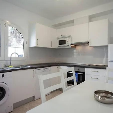 Boutique Art Villa Aire With Private Pool, Bbq & Wifi By Amazzzing Travel فيلة