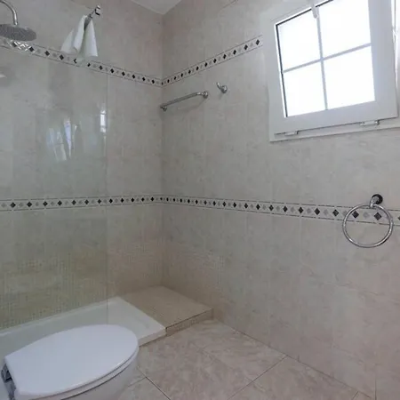 فيلة Boutique Art Villa Aire With Private Pool, Bbq & Wifi By Amazzzing Travel