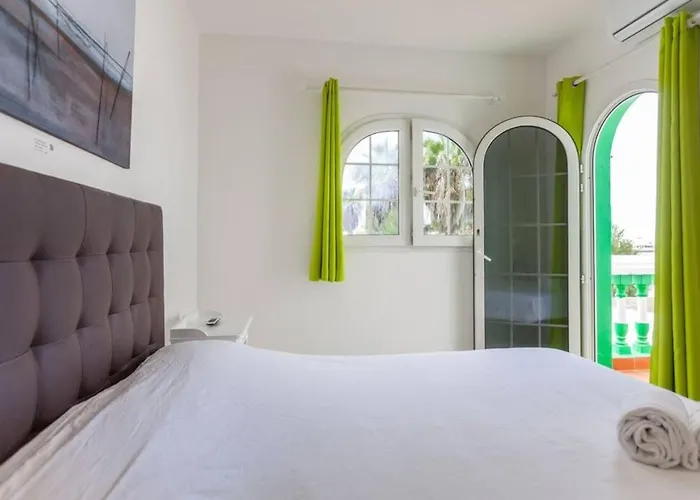 Villa 3. Boutique Art Villa Aire - GB *