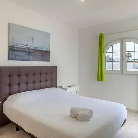 Boutique Art Villa Aire With Private Pool, Bbq & Wifi By Amazzzing Travel *